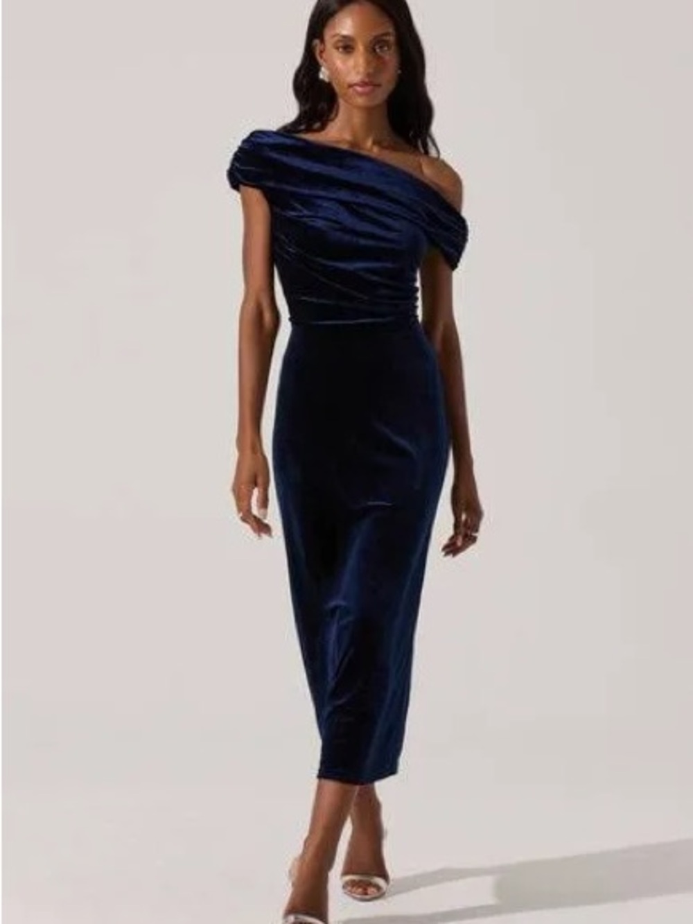 Astr Navy One-Shoulder Velvet Midi Dress